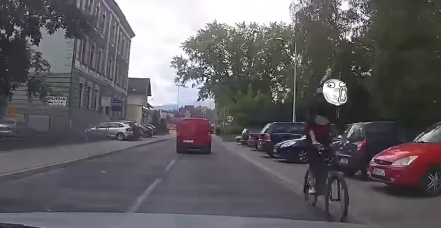 Odważny rowerzysta