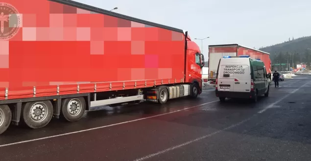 Miał fałszywe zezwolenia. Surowe konsekwencje dla kierowcy z Serbii