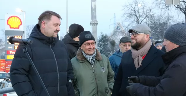 Rondo Czesława Niemena z instalacja upamiętniającą legendarnego artystę