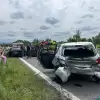 [FOTO] Zderzenie pięciu pojazdów na DK-1. Zaczęło się od stalowej beczki na jezdni