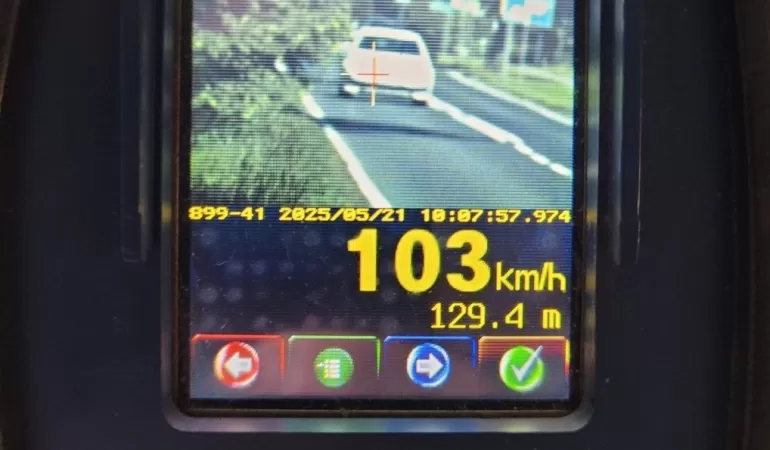 Jechał 103 km/h w terenie zabudowanym - stracił prawo jazdy i zapłaci 3000 zł mandatu