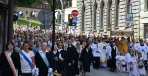 Procesja z katedry pw. św. Mikołaja do kościoła Opatrzności Bożej - 8.06.2023
