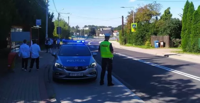 Dzieci powróciły do szkół. Policjanci apelują o ostrożność
