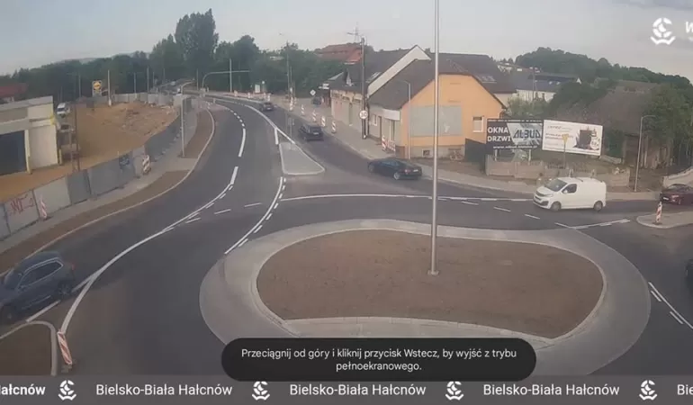 Nowe rondo w Hałcnowie to istna pułapka komunikacyjna