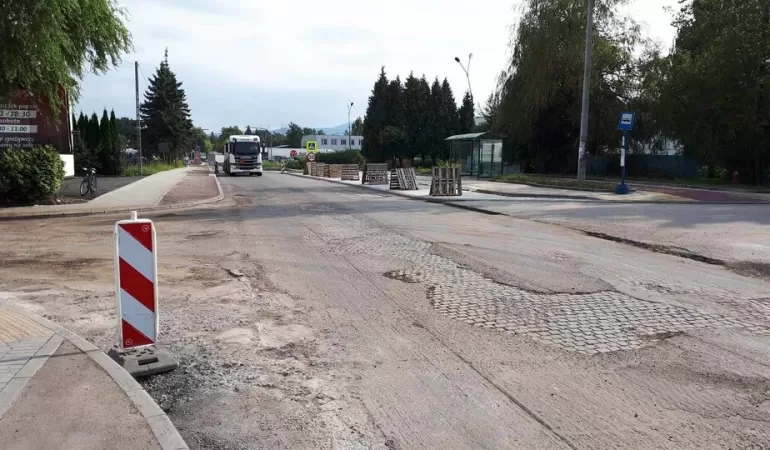 Rozpoczęło się asfaltowanie ul. Legionów! Kierowcy muszą uzbroić się w cierpliwość
