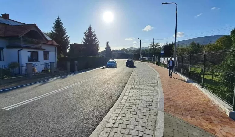 Zakończyła się przebudowa drogi w Porąbce